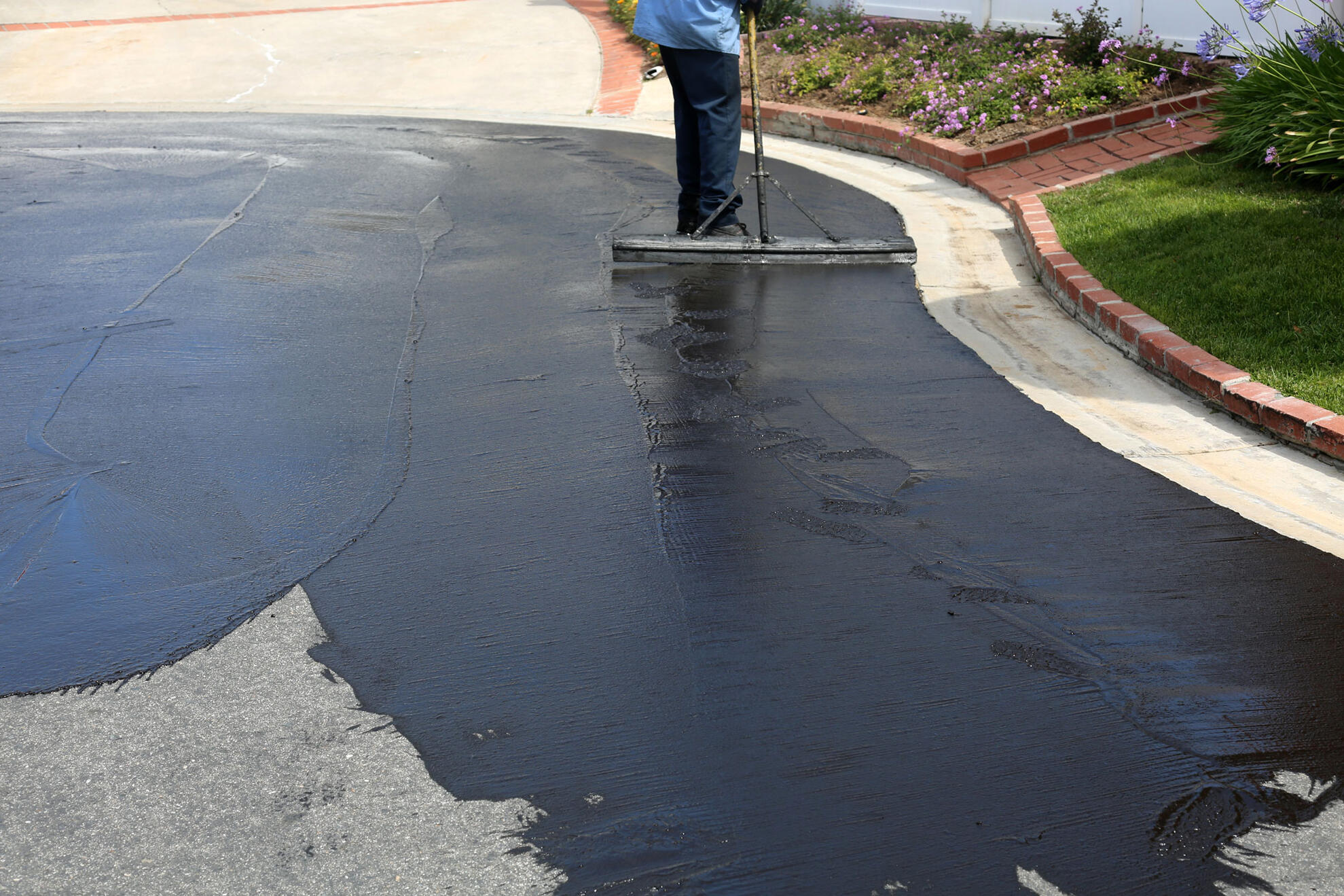 Alpha Chip Seal Asphalt Sealcoating in Austin, Texas